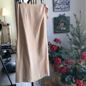 Kate Hill silk and linen wrap skirt. Sz 4